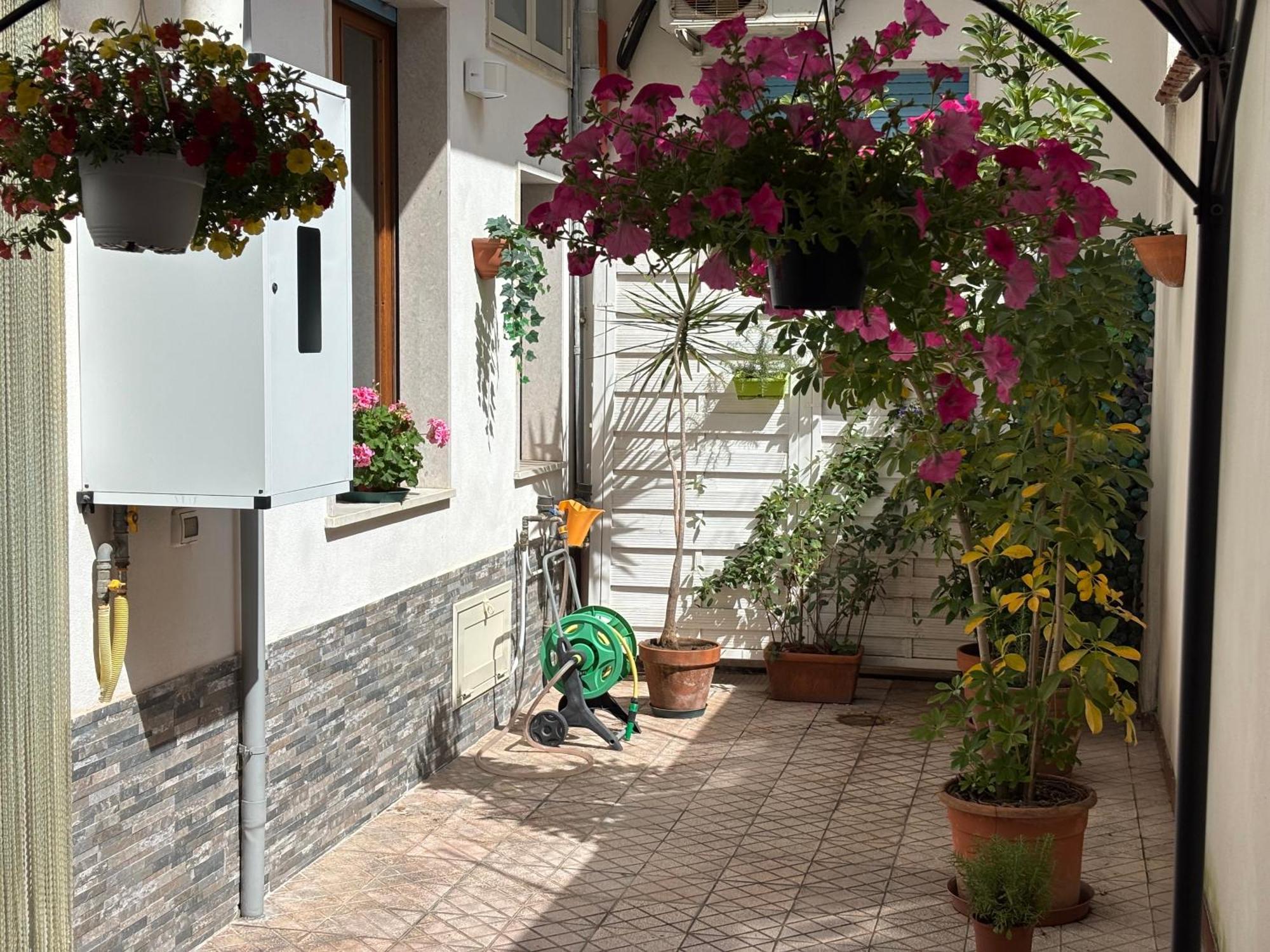 Apartamento Casa Ninetta Riposto Exterior foto